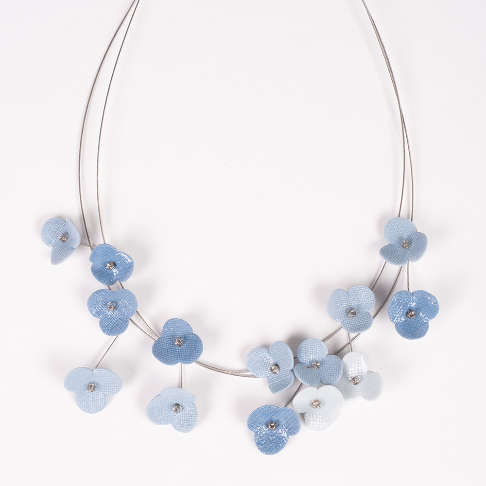 collana fiori blu